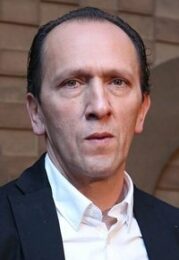 Carlos Aragón